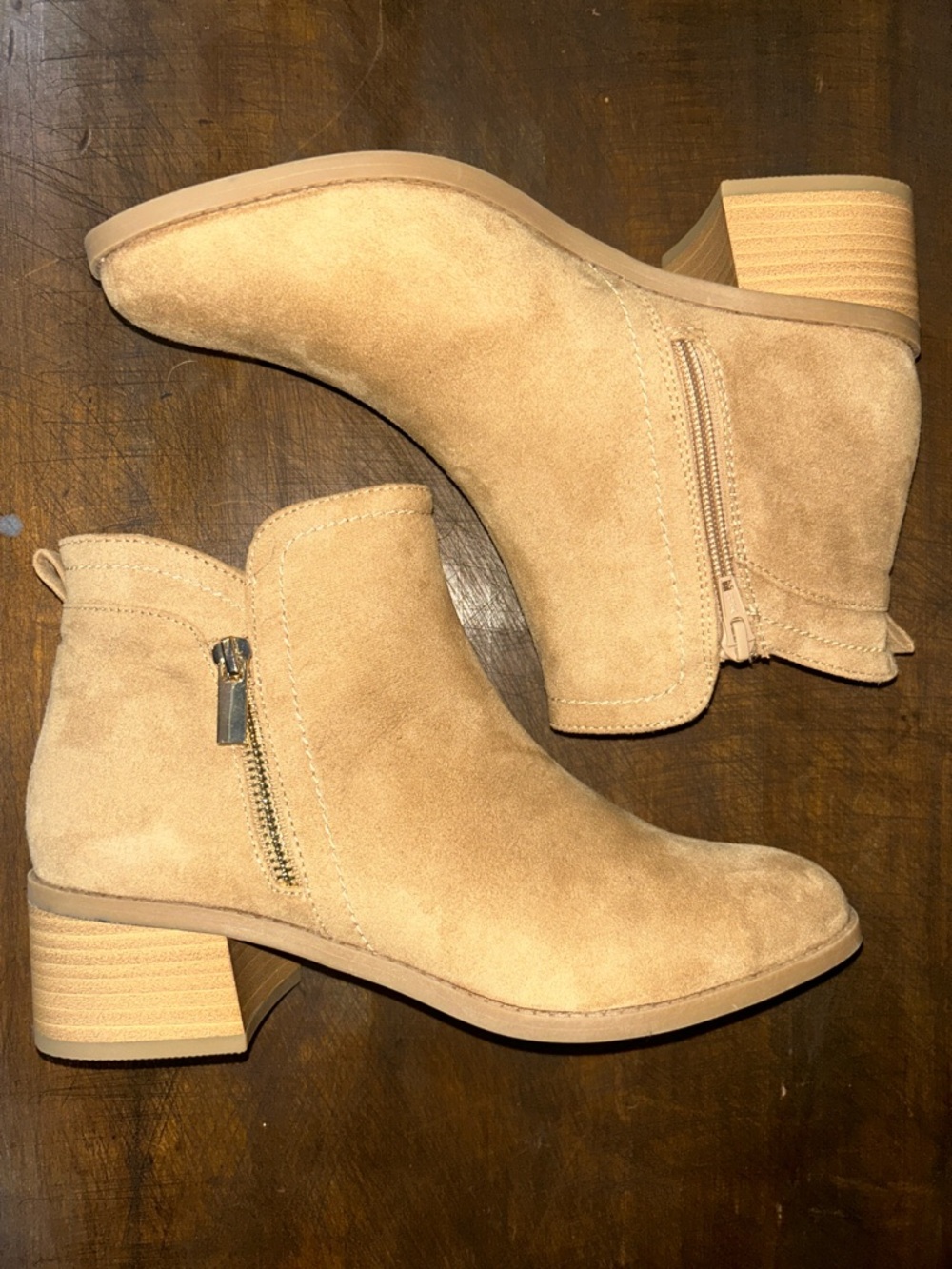 NWOT LC Lauren Conrad Suede Ankle Boots - Picture 5 of 9